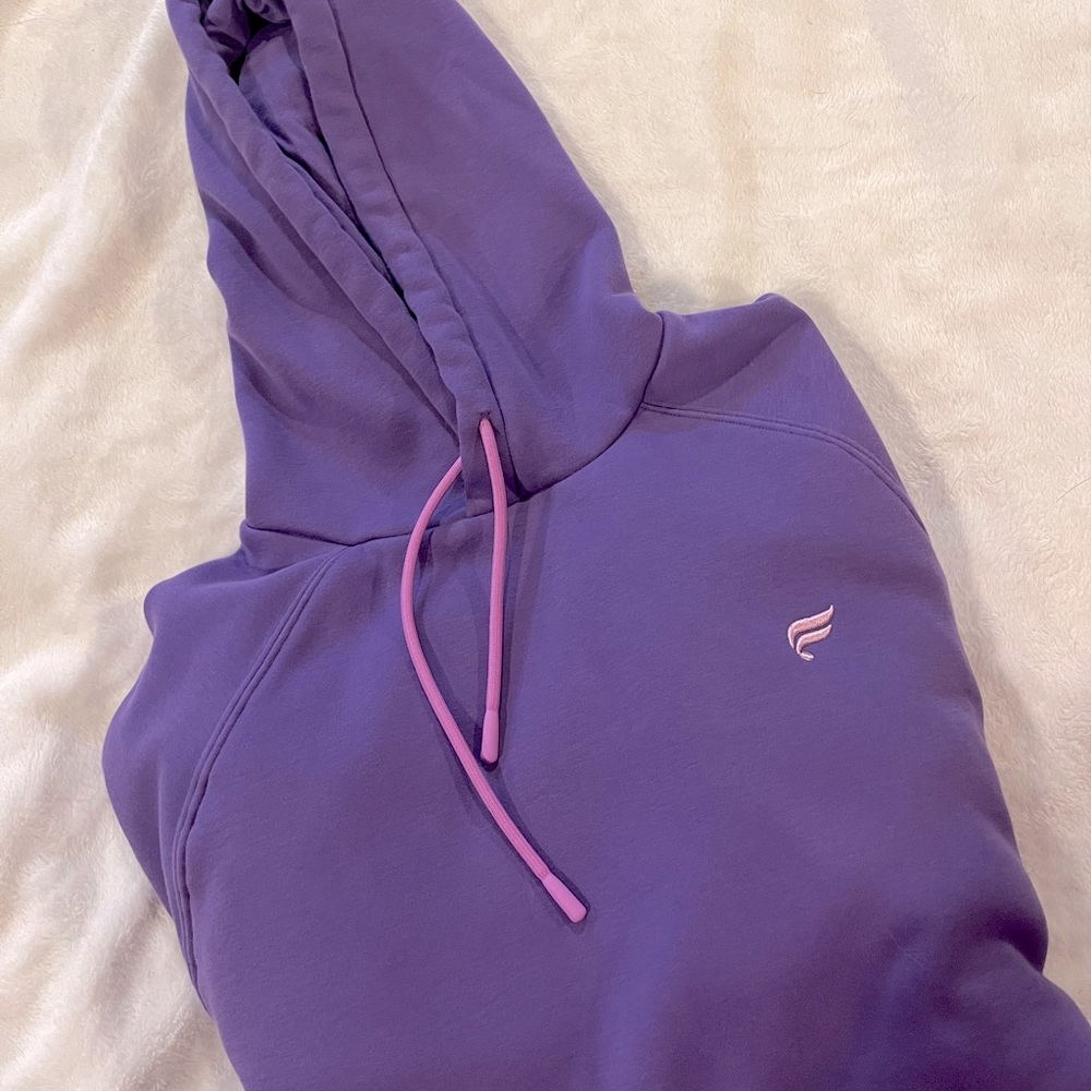 fabletics go-to hoodie in tallow purple